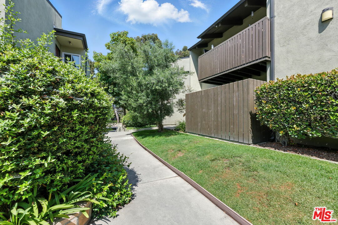 Property Photo: 4810 Hollow Corner Rd CA 90230