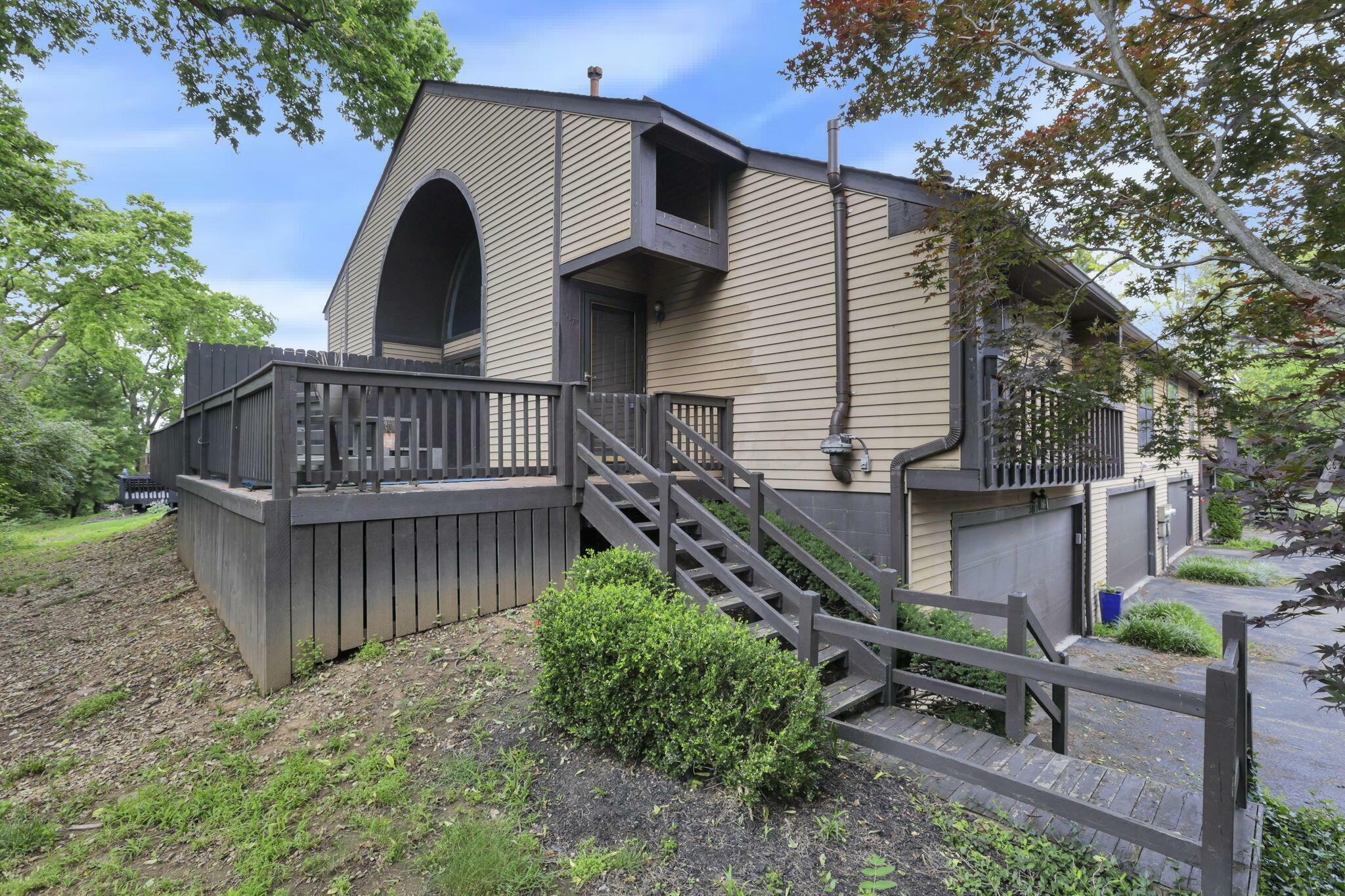 Property Photo: 3117 Rivermill Drive OH 43220
