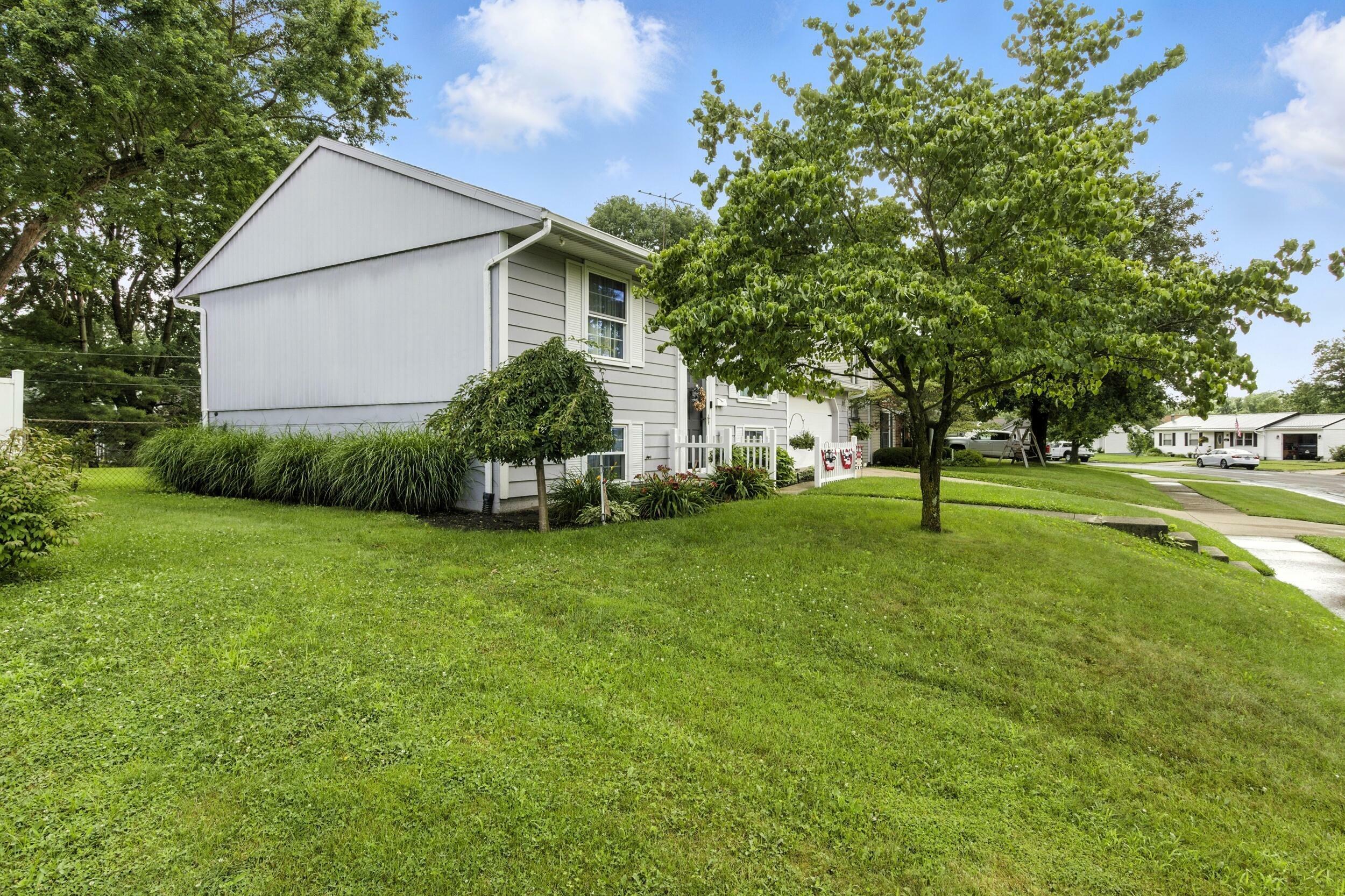 Property Photo:  2190 Lendale Drive  OH 43130 