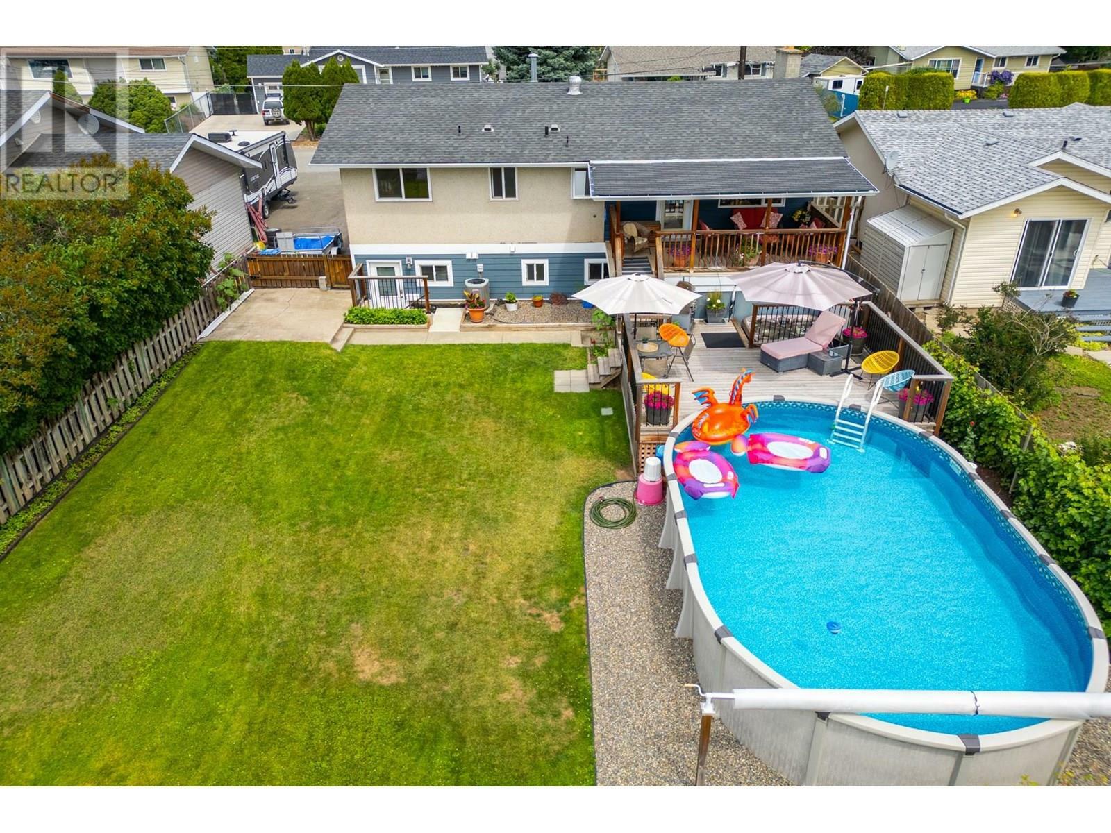 Photo de la propriété: 745 Huntington Drive BC V2B 6G3