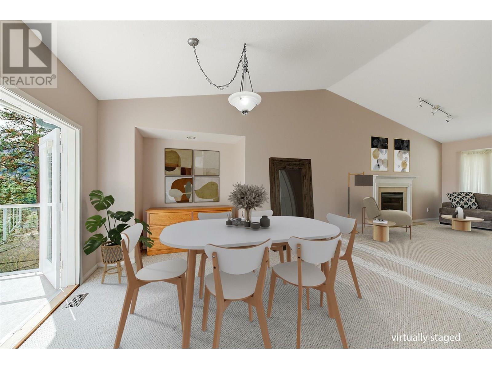 Photo de la propriété:  6267 Thompson Drive  BC V0H 1X8 