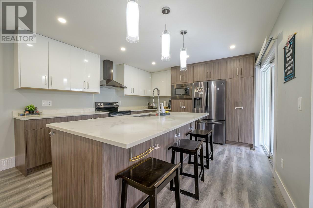 Property Photo: 131 Fort Avenue BC V2B 1G9