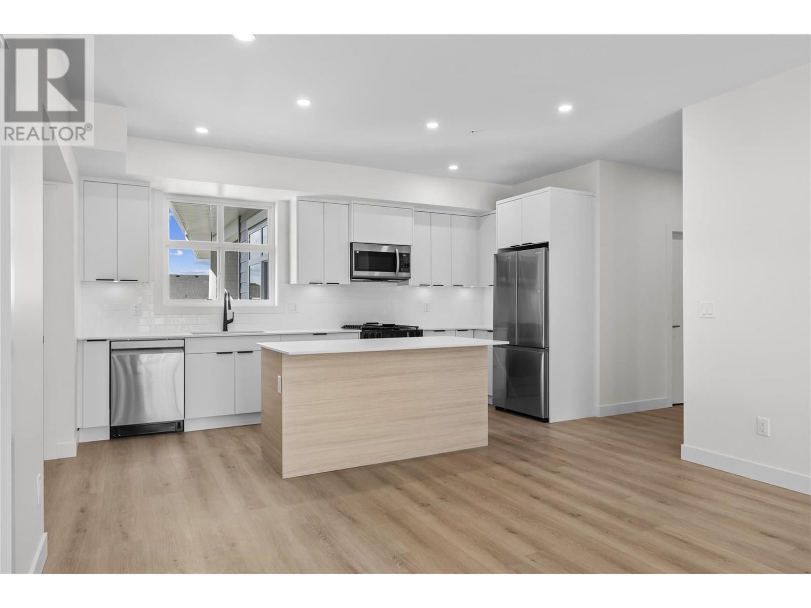 5300 Main Street 204  Kelowna BC V1W 0C1 photo