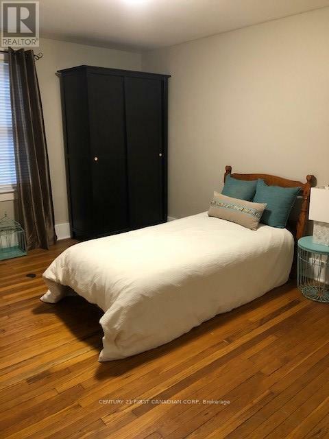 Property Photo: 204 Selkirk Street ON N7L 1Z4