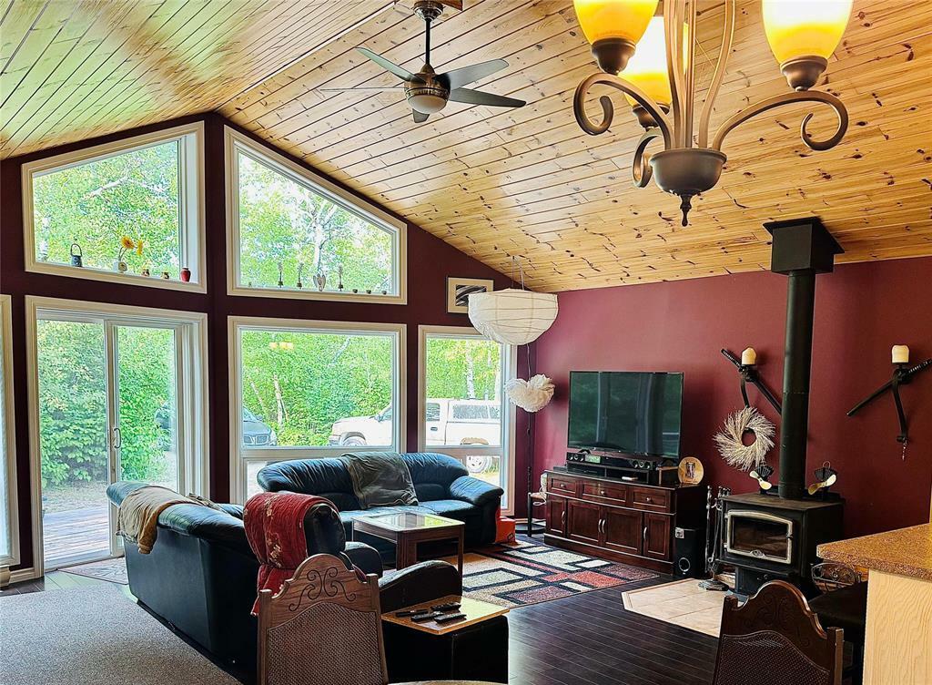 Property Photo:  3 Narrows West Drive  MB R0C 2K0 