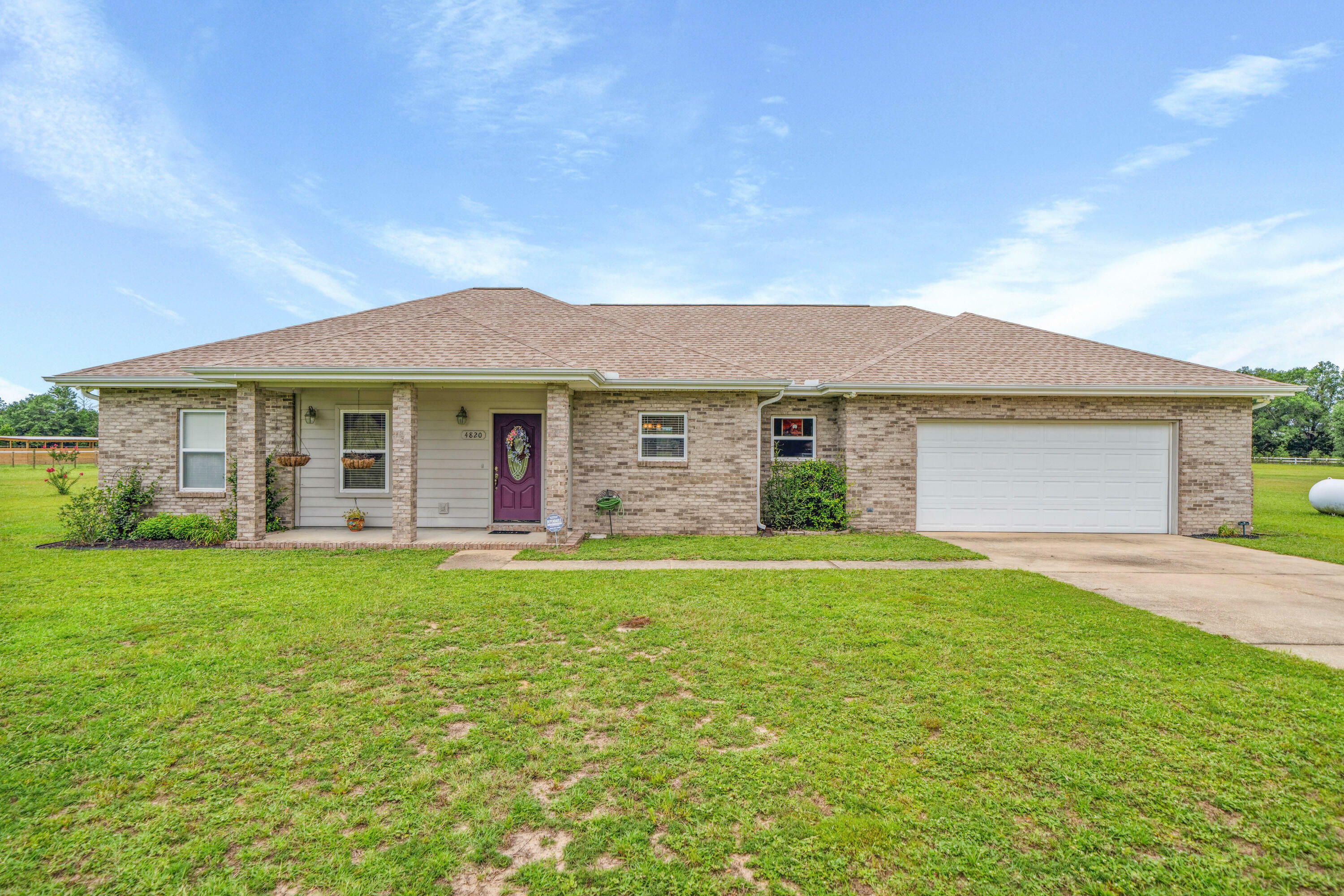 Property Photo: 4820 Griffith Road FL 32564