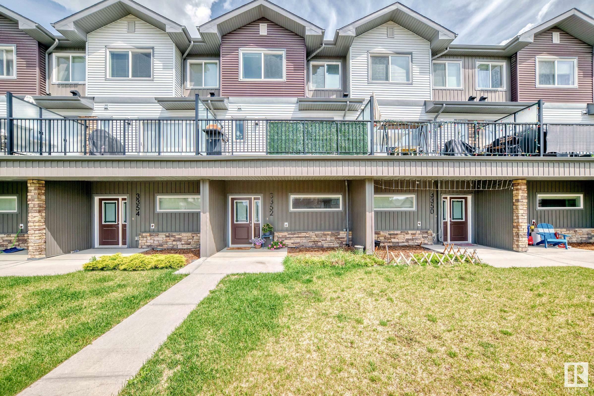 Property Photo: 3352 15A Avenue NW AB T6T 0Y1