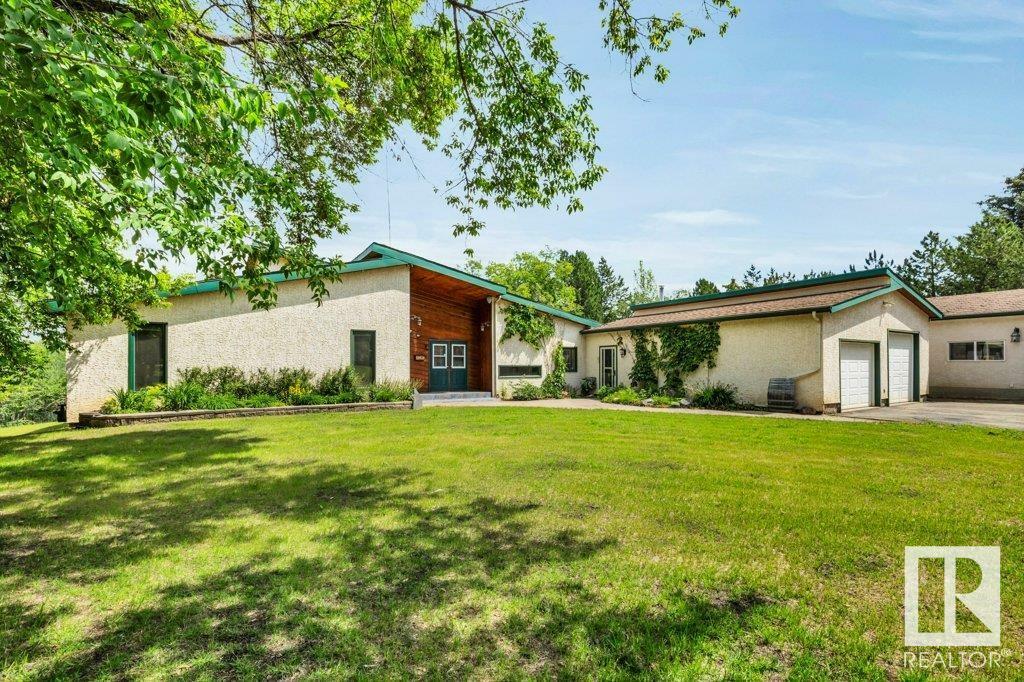 Property Photo: 18 51209 Rge Rd 255 AB T7Y 1A8