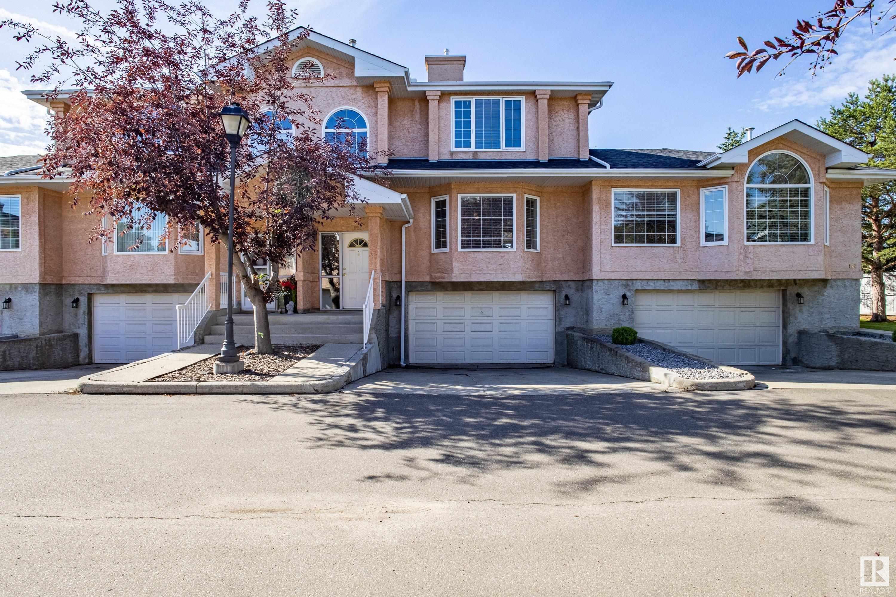 11115 9 Avenue NW 121  Edmonton AB T6J 6Z1 photo