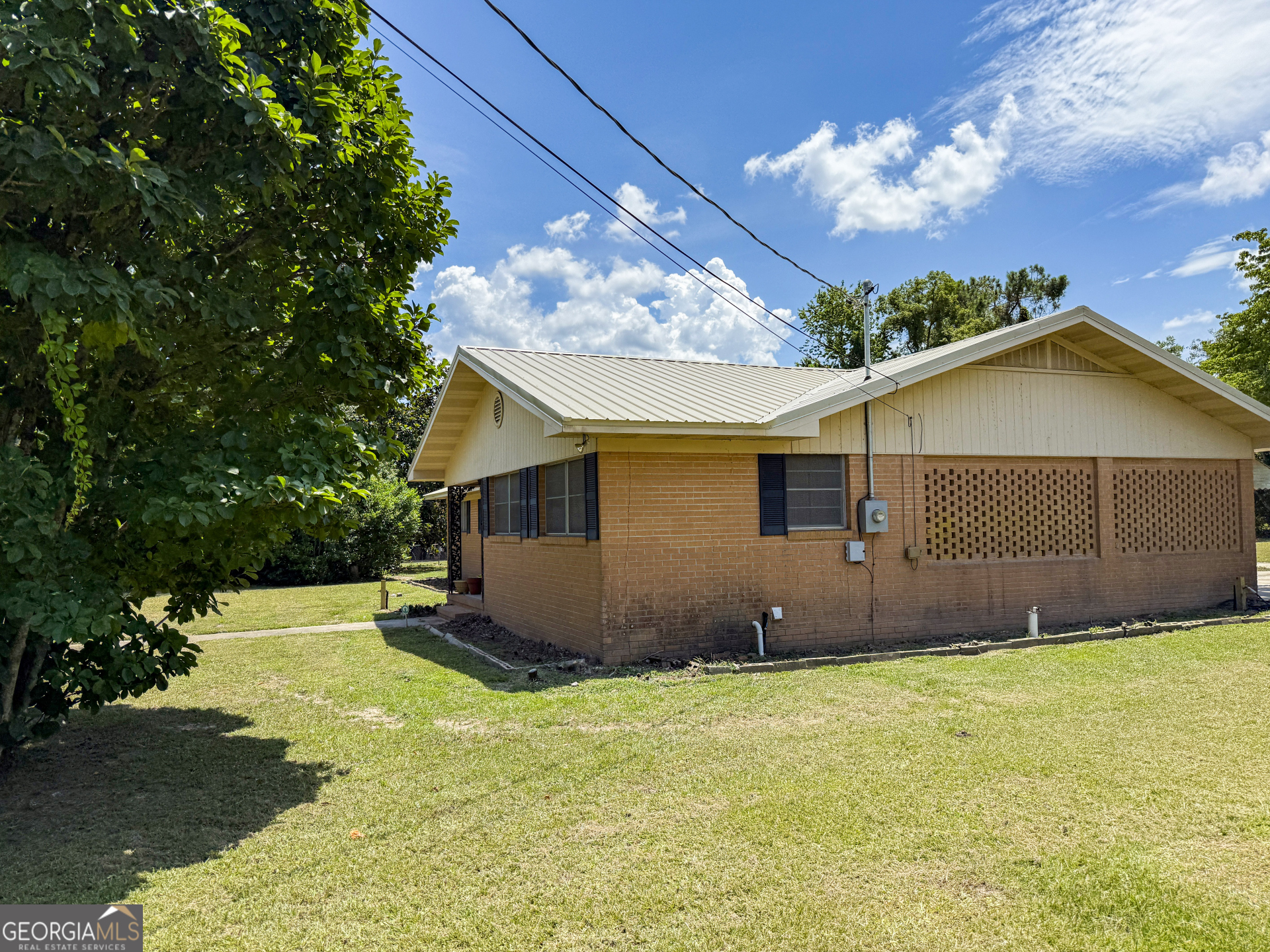 Property Photo: 706 Jenkins Street GA 31516