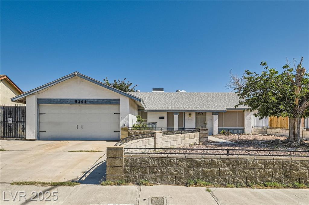 5368 Regal Avenue  Las Vegas NV 89146 photo