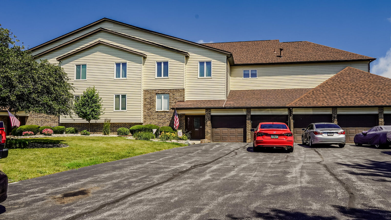 Property Photo: 5065 Spinnaker Lane D IN 46307