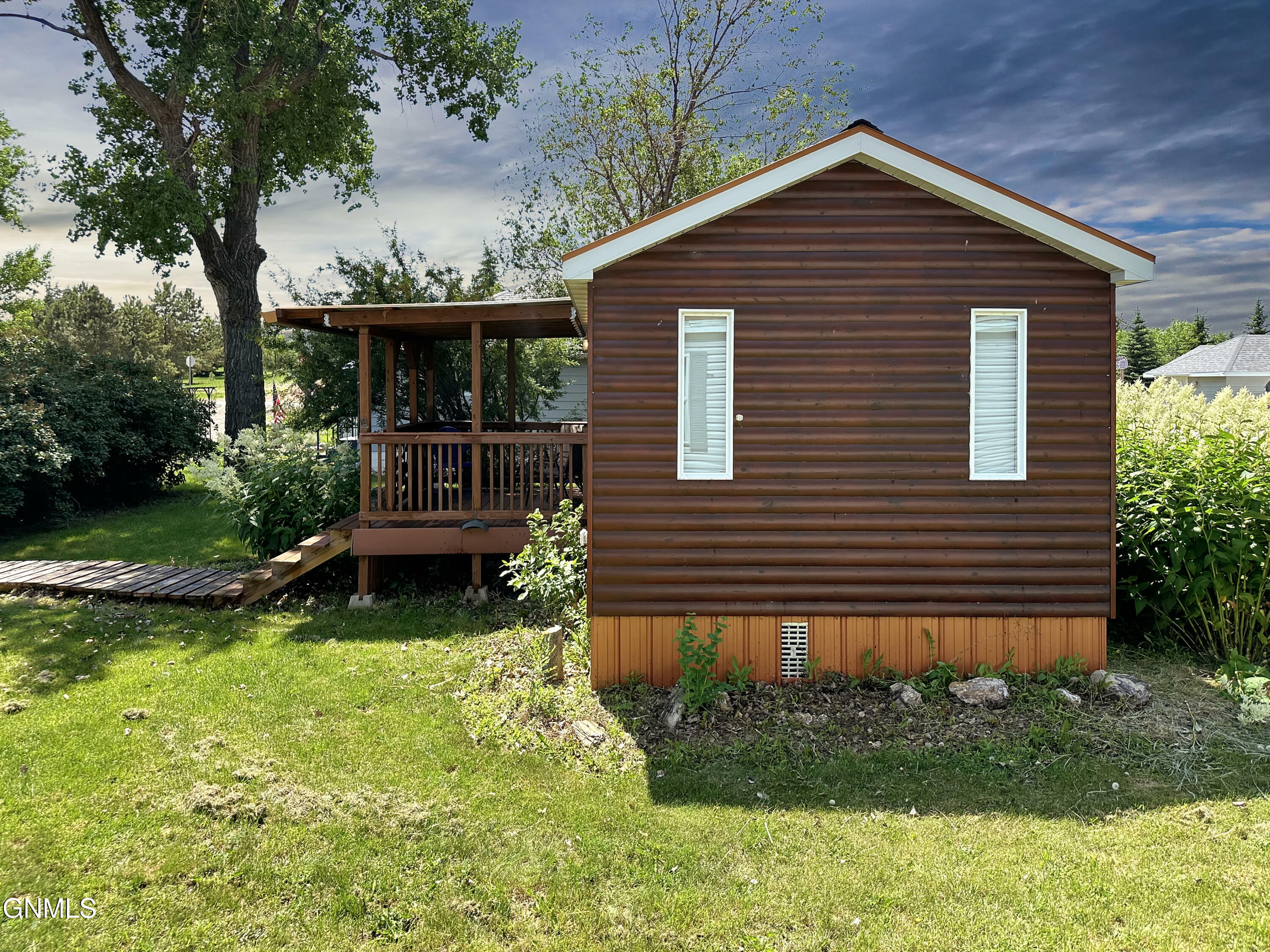 Property Photo:  108 West Street  ND 58620 