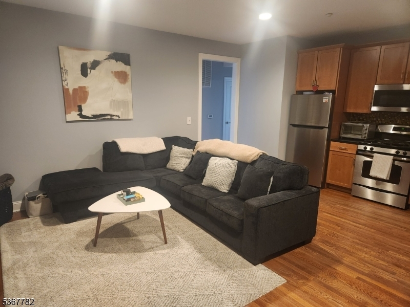 Property Photo:  450 Park Ave 2B  NJ 07076 