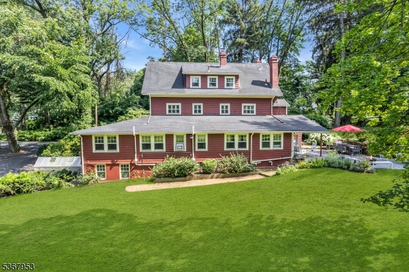 Property Photo: 2041 Raritan Rd NJ 07076