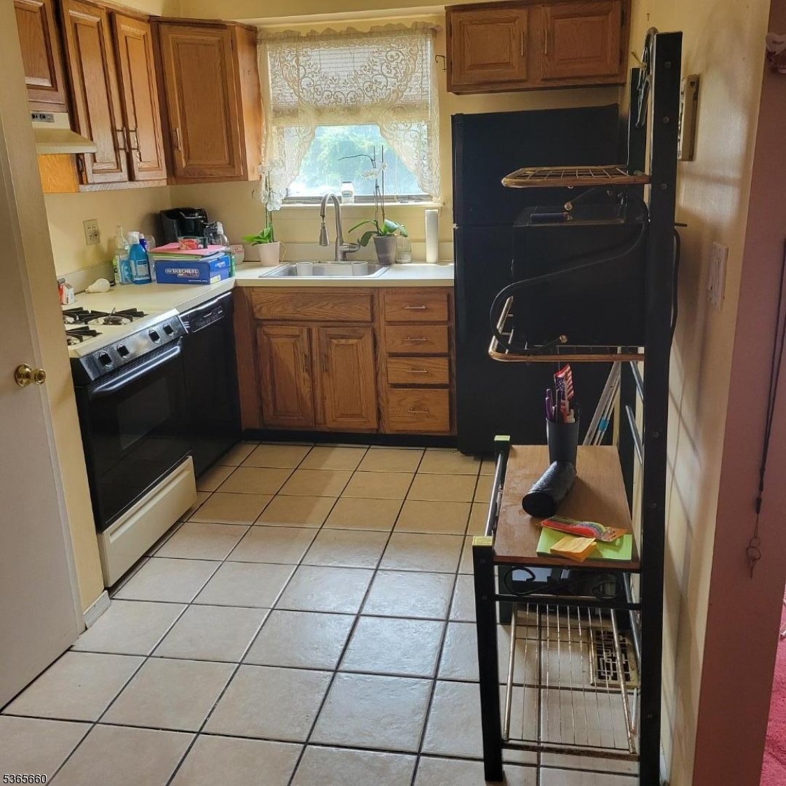 Property Photo: 1405 Normandy Ct 1405 NJ 08822