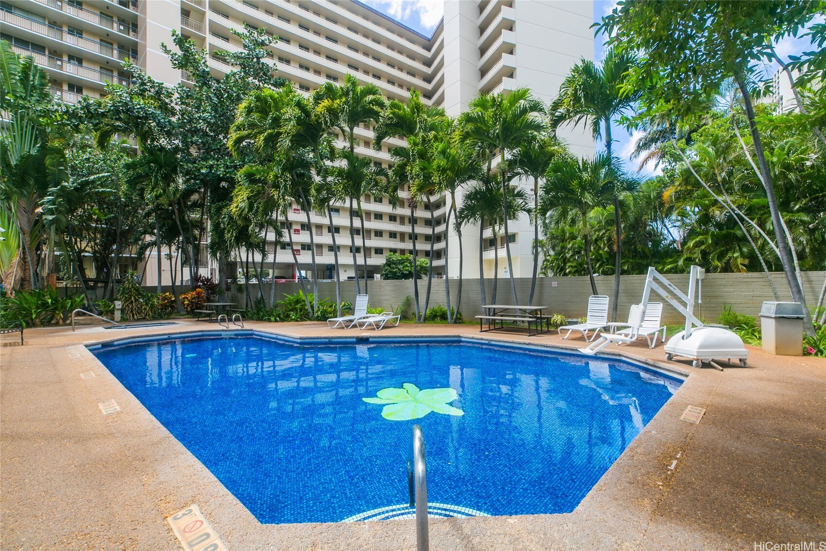 Property Photo:  1700 Ala Moana Boulevard 603  HI 96815 