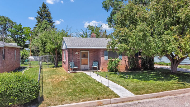 Property Photo:  82 W Pioneer Ave  UT 84761 