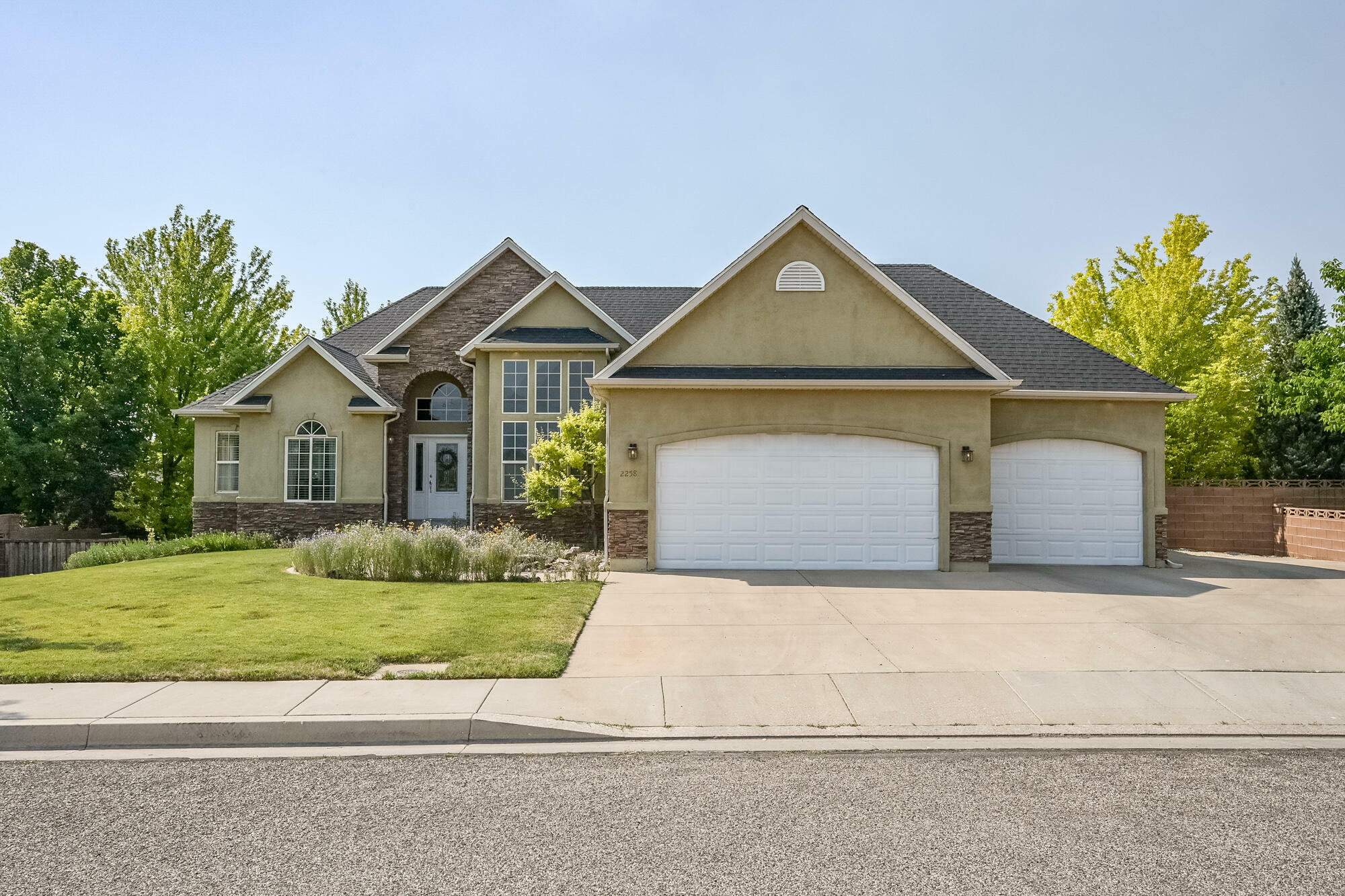 Property Photo: 2258 W 700 S UT 84720