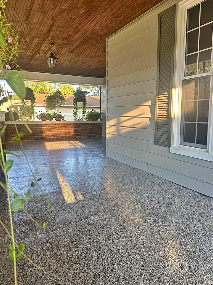 Property Photo:  1005 E Walnut Street  IN 47501 