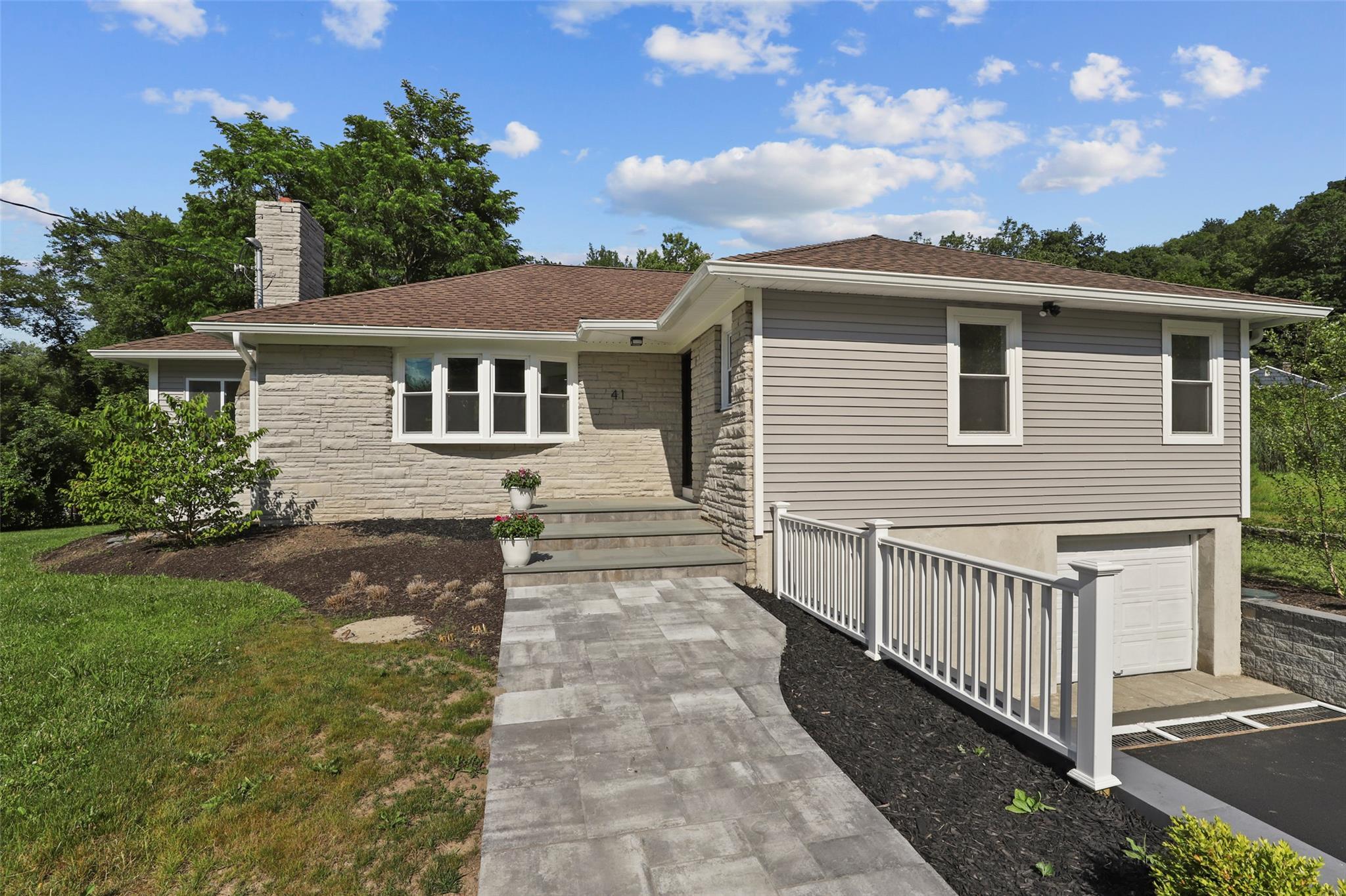 41 Forest Avenue  Cortlandt Manor NY 10567 photo