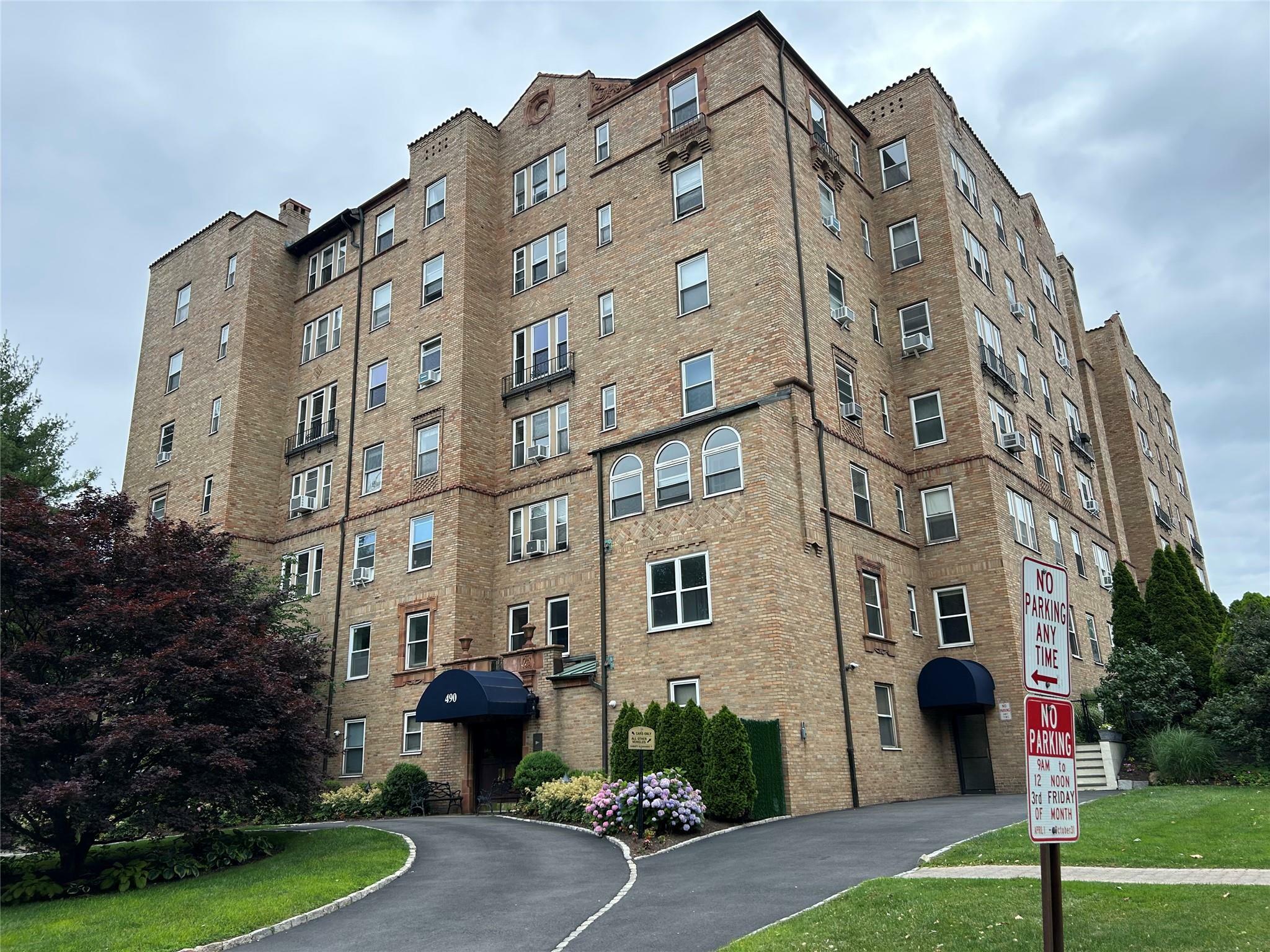 Property Photo: 490 Bleeker Avenue 6J NY 10543