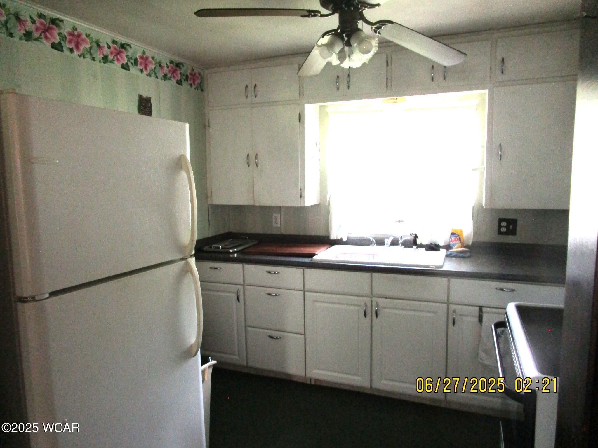 Property Photo:  614 E Lick St.  OH 43326 
