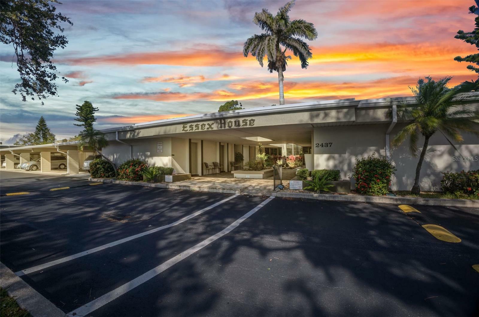 Property Photo: 2437 Harbor Boulevard 114 FL 33952