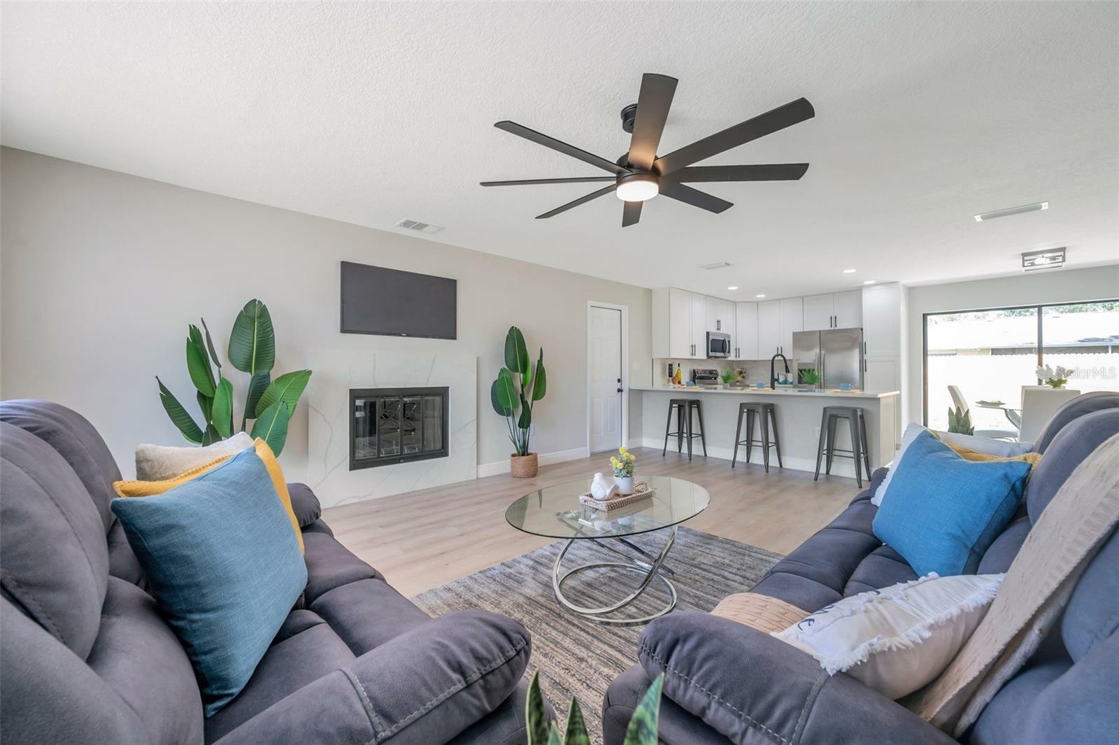Property Photo: 5032 Barcelona Avenue FL 34235
