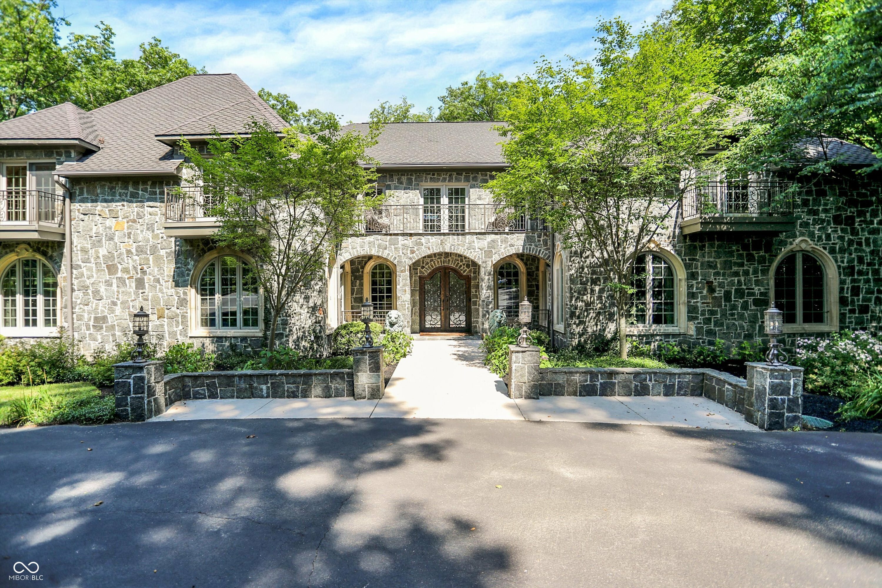 11557 Willow Springs Drive  Zionsville IN 46077 photo