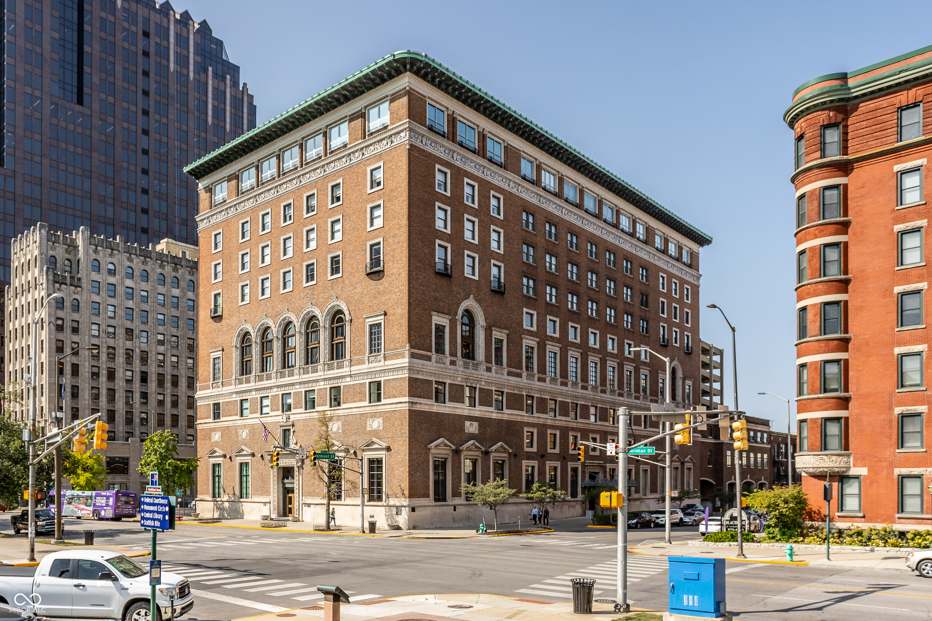 Property Photo: 350 N Meridian Street Unit 606/607 IN 46204