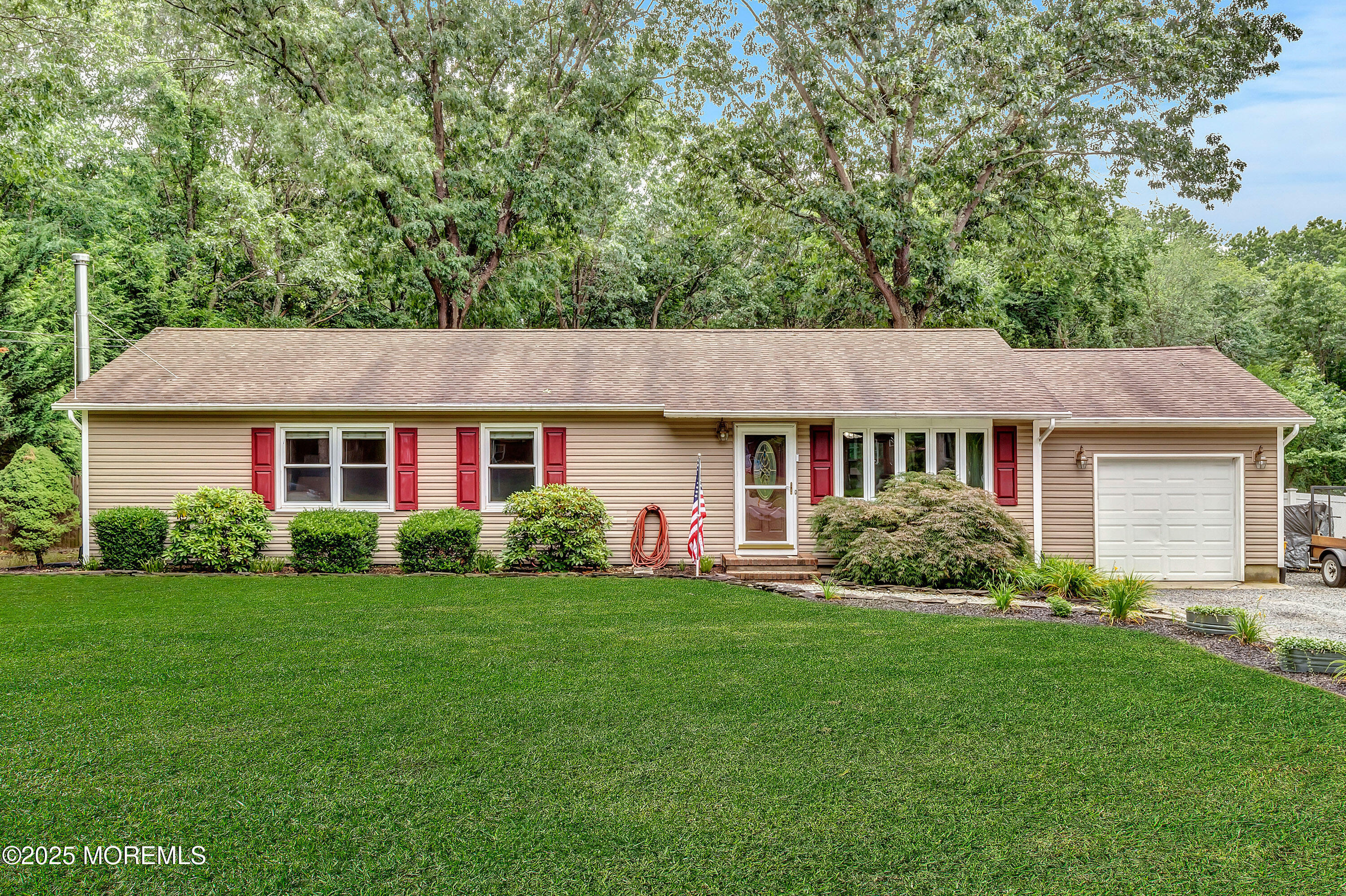 869 Wright Debow Road  Jackson NJ 08527 photo