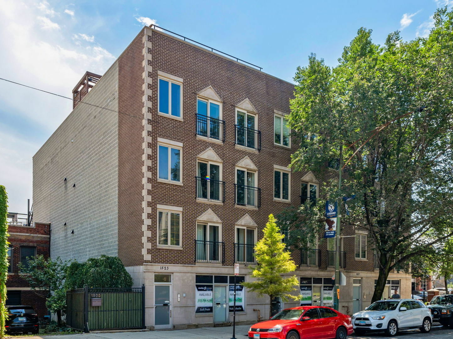 Property Photo: 1523 N Ashland Avenue 3 IL 60622
