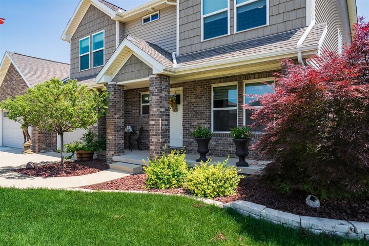 Property Photo:  1814 Loblolly Drive  IL 61761 
