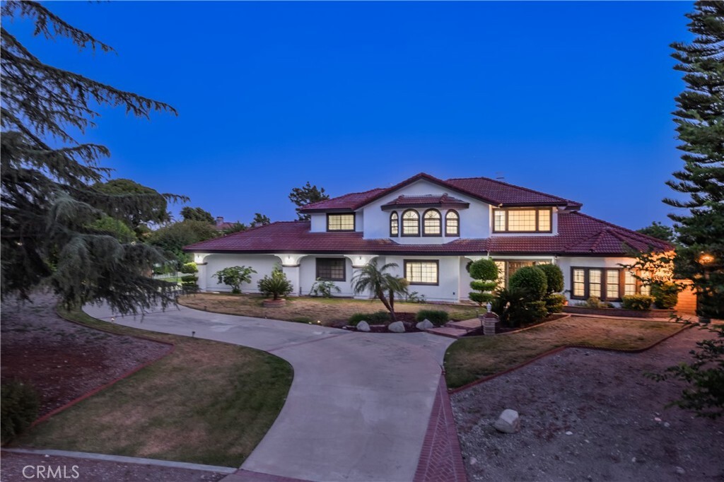 212 Independence Drive  Claremont CA 91711 photo