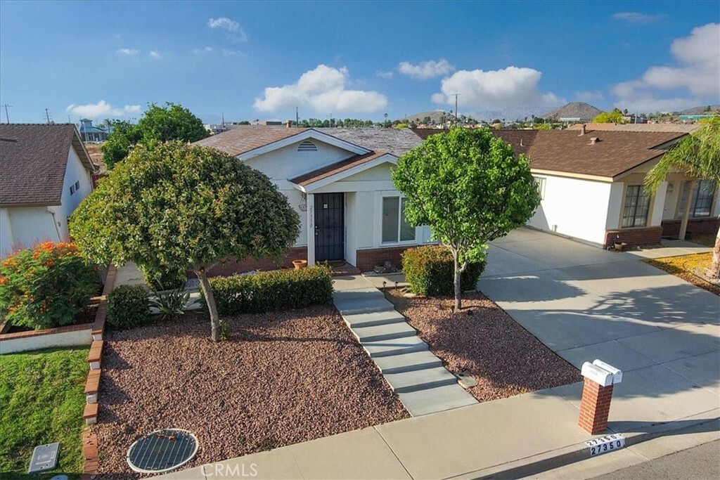 Property Photo: 27350 Del Monte Lane CA 92586