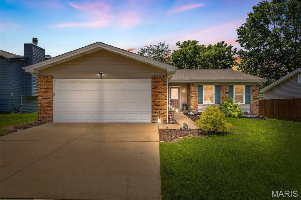 9 Southwinds Drive  St Peters MO 63376 photo