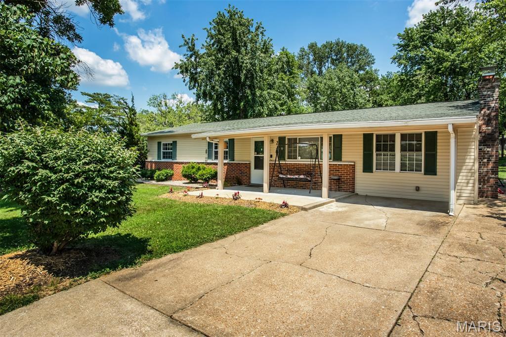 Property Photo: 236 Ramsey Lane MO 63021