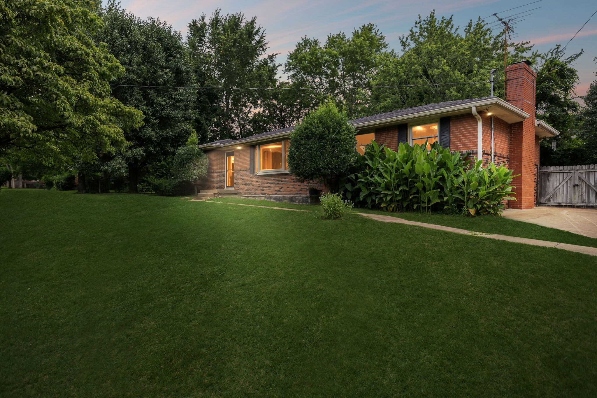 Property Photo: 480 Manley Dr TN 37220