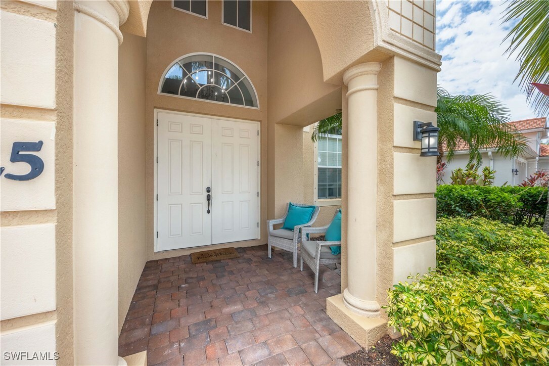 Property Photo: 14225 Manchester Drive FL 34114