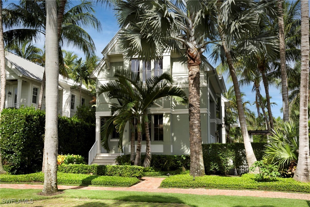 Property Photo: 12 6th Street S FL 34102