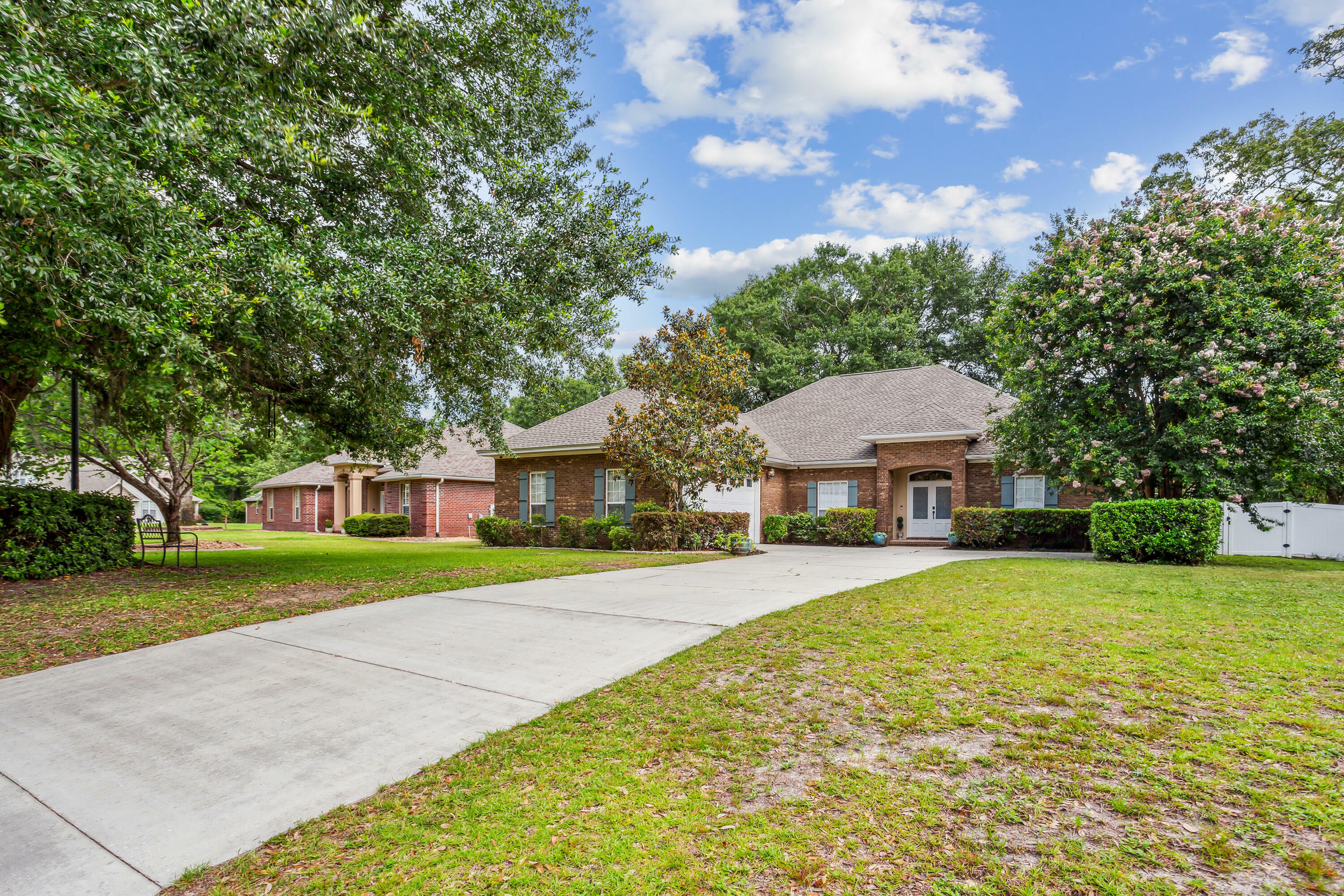 Property Photo: 2609 Brodie Lane FL 32536