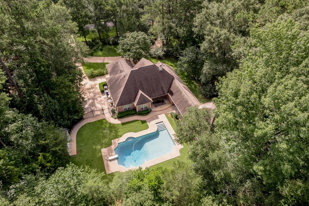 Property Photo: 426 County Road 222 TX 75965