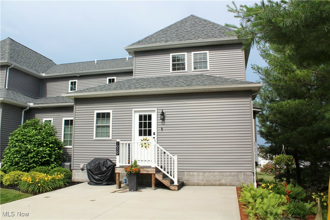 Property Photo: 1939 Craig Drive OH 44429