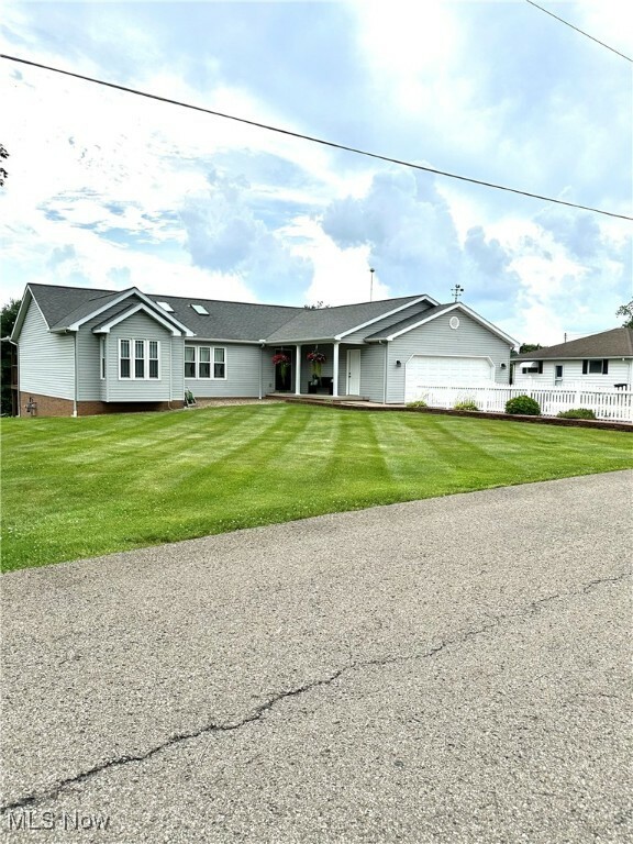 2865 McFarland Drive  Zanesville OH 43701 photo