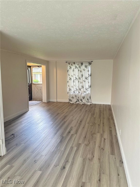 Property Photo: 1651 Mentor Avenue 401 OH 44077