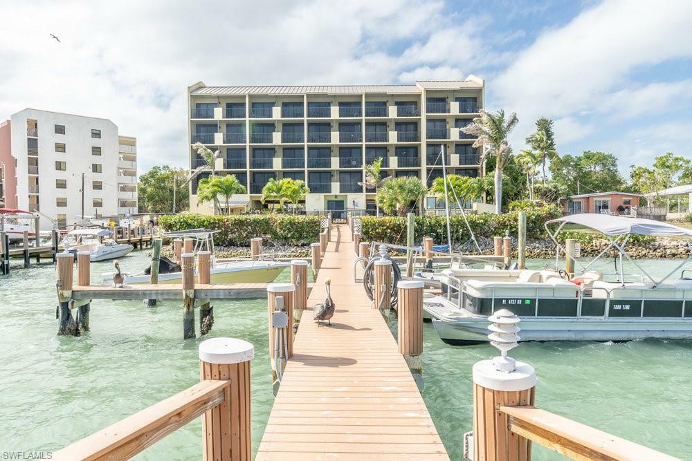 Property Photo:  10 Tampa Pl 503  FL 34145 