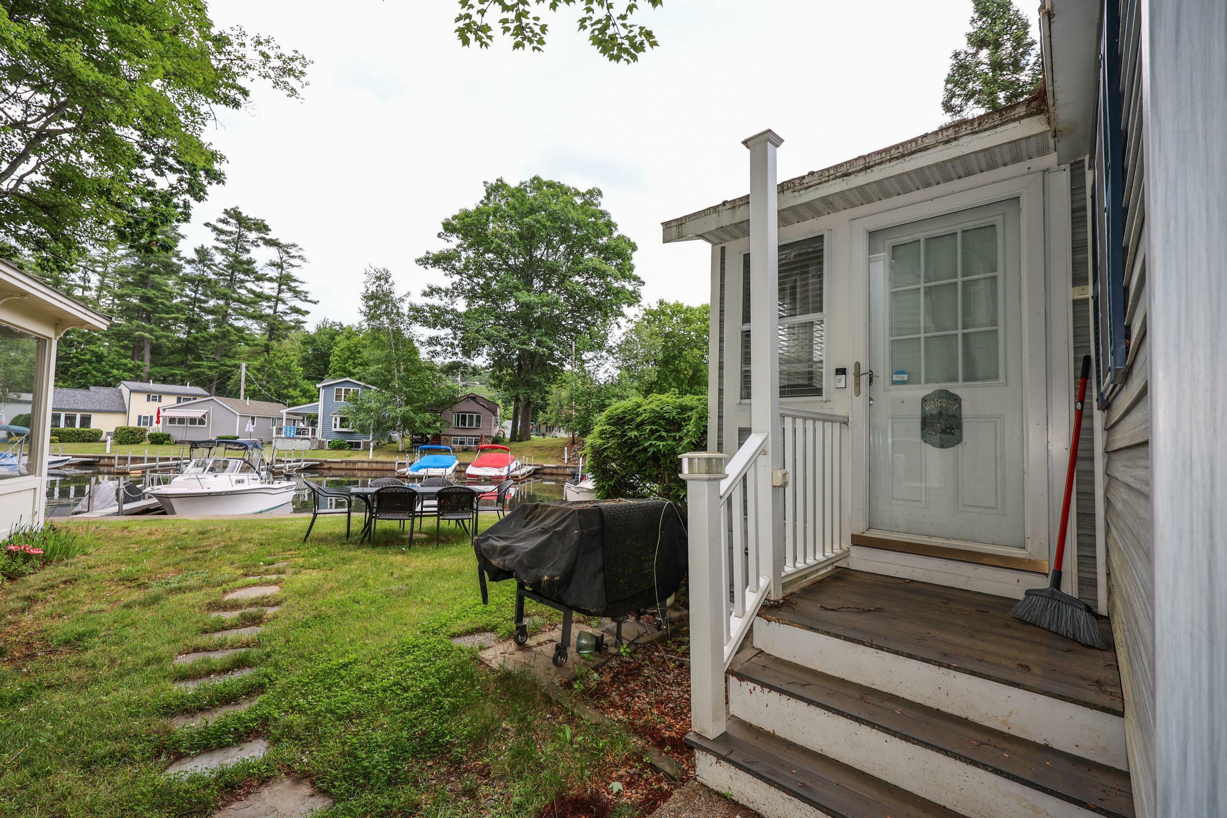 Property Photo:  1 Woodbridge  Lsp Road  NH 03249 