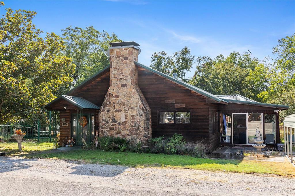 Property Photo:  121 Park St Street  TX 76801 