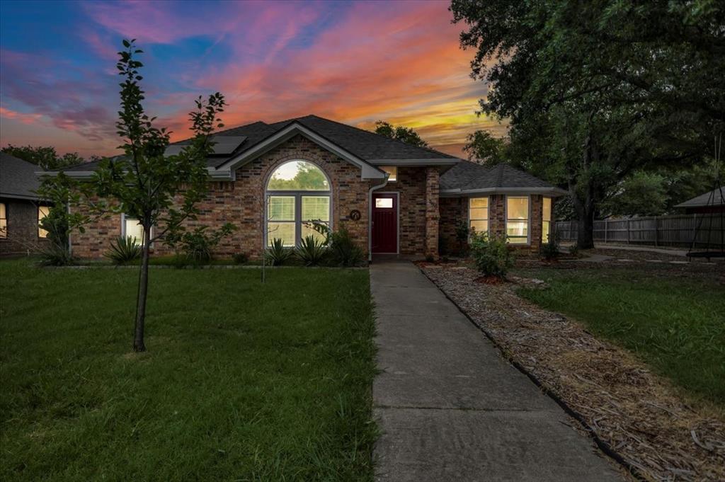 315 Woodlawn St.  Krum TX 76249 photo